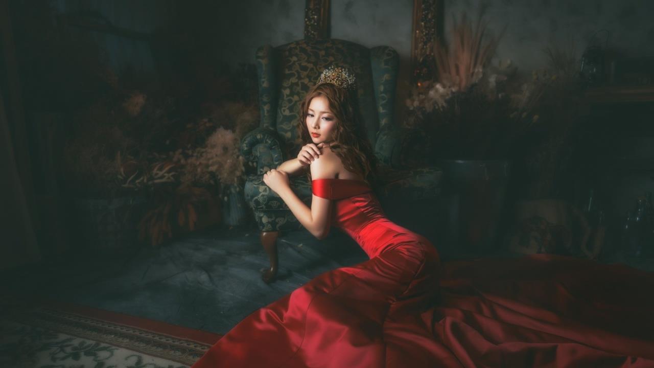 18岁以下禁止进入秘:  揭开隐藏在迷雾之中的真相