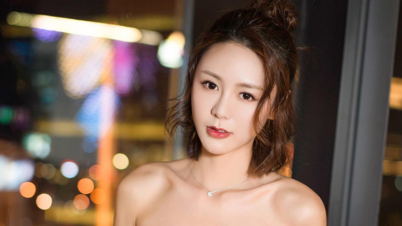 舞动指尖，畅玩4399热舞手游，舞出你的精彩人生