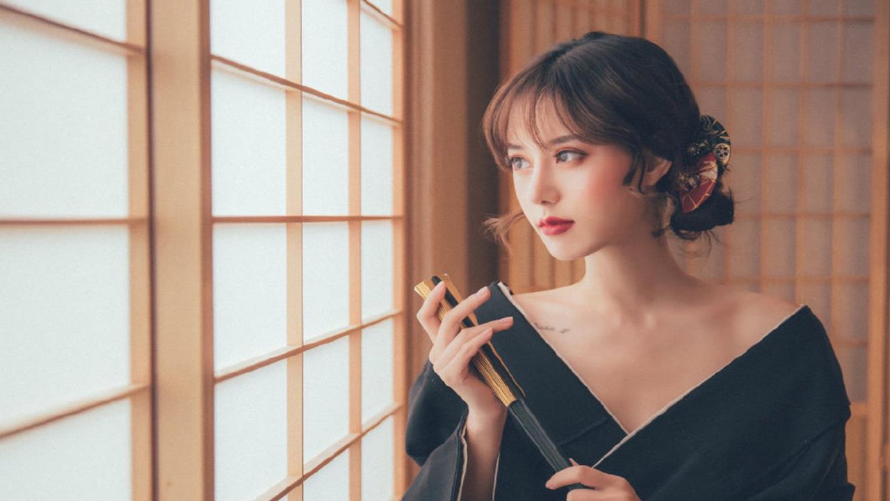 小柔被六个男人躁到早上电影: 一场不眠之夜的激情演绎