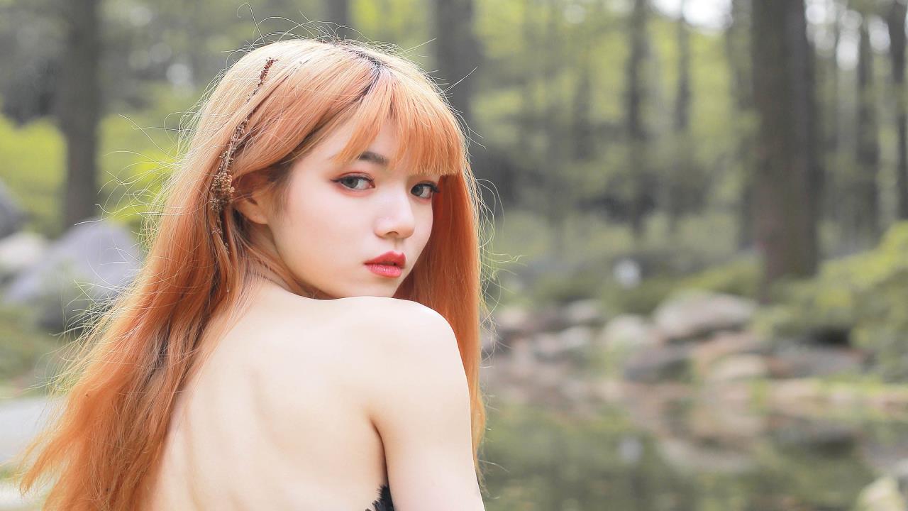 打扑克越来越疼的软件:  沉迷的代价，如何摆脱虚拟世界的牢笼？